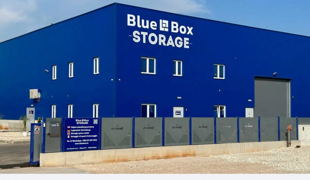 NEU Bluebox Storage Blue Box Neue LagerplatzVermietung in Istrien